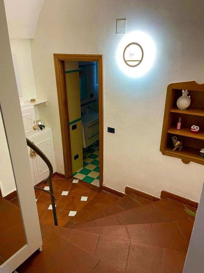 Appartamento Holiday House Il Castello Di Anna Vietri Esterno foto