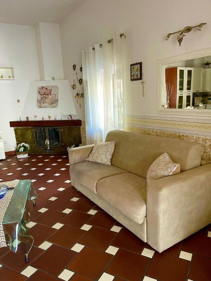 Appartamento Holiday House Il Castello Di Anna Vietri Esterno foto