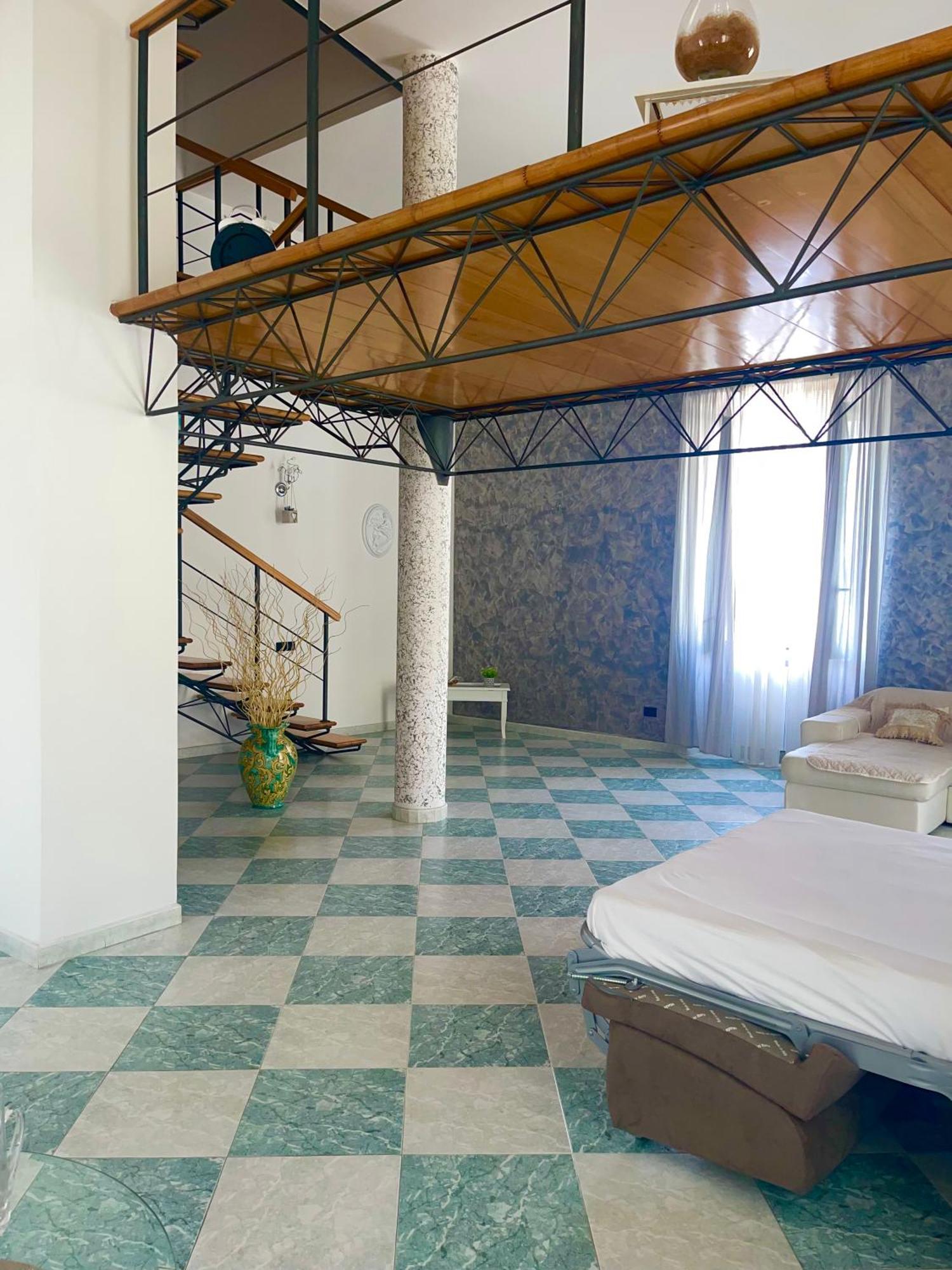 Appartamento Holiday House Il Castello Di Anna Vietri Esterno foto